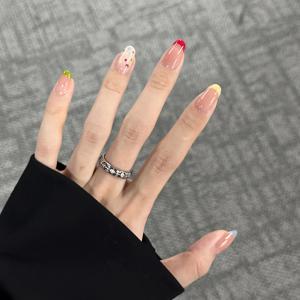 TEMU 10개입 K'APEINE 핸드메이드 도파민 네일 폴리쉬 숏 오벌 프레스온 네일 - 하트 & 파스텔 팁, 클리어 베이스 & 멀티컬러 (핑크, 그린, 옐로우, 레드, 블루, 화이트) - 글로시 셸라크 폴리쉬, 세니티브 라이트 베이지, 프렌치 매니큐어 스타일, 쉬운 적용, 램프 불필요|매니큐어|네일팁