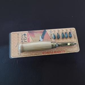 TEMU 수동 카바이드 가죽 펀칭 머신 - 무소음 밴드 & 교체 가능한 다이 - 가죽공예, 신발제작, 가방 및 지갑 제작용 헤비듀티 정밀 회전 드릴 프레스 - 내구성 있는 카바이드 구조, 부드러운 펀칭 도구, 인체공학적 핸들 및 안정적인 견고한 베이스, 가죽 생산 및 DIY 프로젝트에 이상적