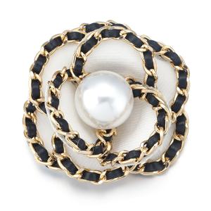 TEMU 1개 대형 우아한 카멜리아 패브릭 스티커, 흰색 비즈 & 골드톤 체인 악센트 포함 - 블랙 & 화이트 DIY 가방 및 의류 장식용 핸드백, 재킷, 헤어 액세서리, 지갑 액세서리, DIY 지갑 만들기