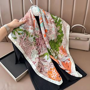 TEMU 여성용 우아한 꽃무늬 멀베리 스카프 - 90cm, 부드럽고 따뜻함, 핑크, 오렌지, 녹색, 흰색, 검정색, 베이지, 갈색, 빨간색, 파란색, 노란색, 흰색, 검정색, 베이지, 갈색, 빨간색, 파란색, 노란색, 폴리에스터, 비탄성, 가을과 겨울에 완벽한 스타일리시한 스카프 또는 랩, 머리용 스카프