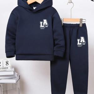 TEMU 2개 세트 남아용 후드 스웨트셔츠 & 조거 팬츠 - 로고 & 캘리포니아 프린트 후디와 매칭 팬츠, 네이비 블루 겨울 따뜻한 아웃핏, 세탁기 사용 가능 2피스 의류, 캐주얼 복장 (-테마 '트랙수트'), 야외 활동에 완벽