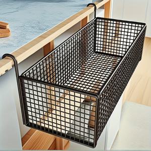 TEMU 튼튼한 금속 문걸이 수납 바구니 - 직조 그리드 디자인 & 견고한 후크, 헤비듀티 블랙 현대적 공간절약형 정리함 (상단 선반 & 하단 수납 선반 포함) - 침실, 기숙사, 옷장용 다목적 정리함 (옷, 장난감, 침구류 보관) - 내구성 강한 금속 프레임, 모던 블랙 마감, 쉬운 설치, 홈 오거나이저를 위한 다용도 수납 솔루션