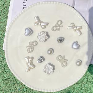 TEMU 14개 세트, 캐주얼한 화이트 보우 & 플라워하트 ABS 수지 신발클립, DIY 여성용 샌들&슬리퍼(구멍 있음) 및 스트랩슈즈/비치백 장식 - 다목적 액세서리 (축제·특별행사에 완벽), 고품질 , 가벼운 클립, 파티 선물|샌들|여성샌들|여자샌들