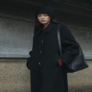 [세이지먼트] STITCH LEATHER BUCKET BAG_BLACK