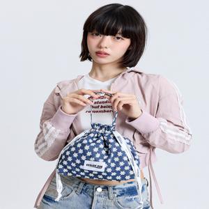 [마크니] 플라워 가든 스트링 파우치 블루