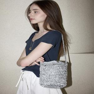 [슬로우슬로울리] No.214 / 릴리 메탈릭 크로셰 버킷백 원통백 _ 실버