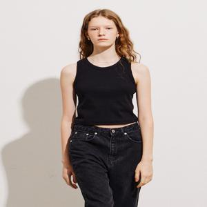 [노티아] 리브드 슬리브리스 크롭 탑 - 레드