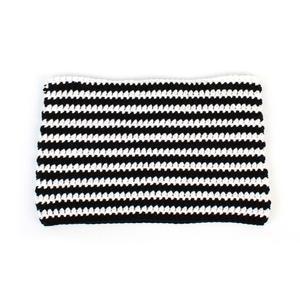 [유니버셜 케미스트리] Horn Stripe Black Beanie
