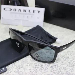 오클리 선글라스 메인링크 프리즘 렌즈 MAINLINK XL 9264 4161 룩소티카 코리아 정품