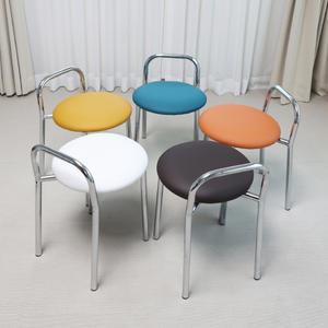 포네라 포인트 스툴 메탈 실버 원형 보조의자 미드센추리 디자인 화장대 의자