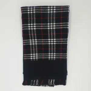 버버리 숄 네이비 90%MERINOWOOL 10%CASHMERE 130X124 선물 포장 서비스 실시 중 남성 여성 공용 가을 겨울 목도리 머플러 생일 생신 기념품 답례품