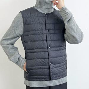 남자프리미엄 구스다운 초경량 라운드넥라인 거위털 패딩 조끼 앞포켓 단체주문 강사의상