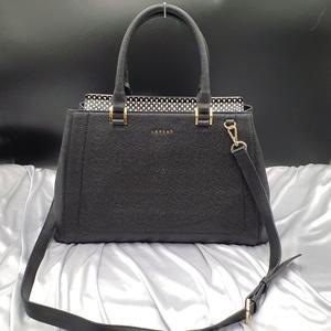 러브캣 블랙 가죽 세련된 정장 여성 토트백 숄더백 중고 가방 은피아노