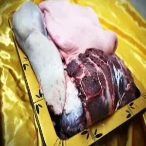 한우 암소 소머리 한마리 10kg 전후