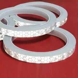 순백의반사광테이프 반짝이는 하얀반사광테이프 하얀반사광테이프 밝은빛반사광테이프