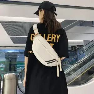 남여공용 두줄 포인트 캐주얼 어깨가방 스포츠 슬링백 남자슬링백 여행용슬링백 대학생가방