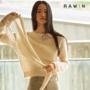 로우앤 25FW 알파카 비딩 풀오버+머플러 세트[런칭 가격 69,900원]