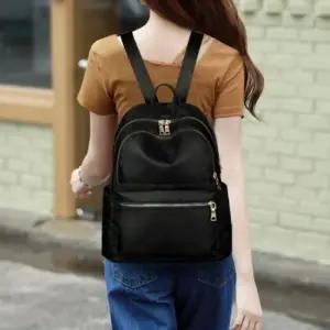 여성 간편 외출 블랙 색상 가방 멀티 포켓 백팩 대학 대학생백팩 가벼운백팩 백백 데일리백팩