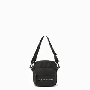 타미힐피거 에센셜 미니 리포터가방 BB T42E6ABG100BT1 BDS