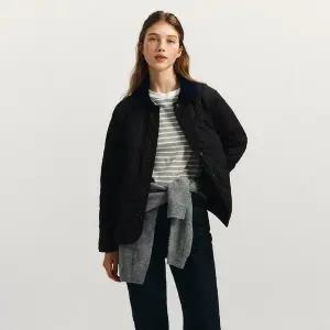 마리끌레르 코듀로이 배색 카라 퀼팅 자켓(MAFDPD03NBK)