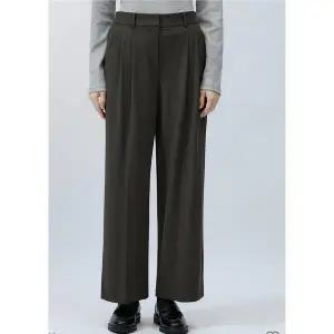 [리스트](신세계 사우스시티) 투턱 겨울 와이드팬츠 TWWSLO82050