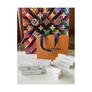 Louis Vuitton 루이비통 샘플 사이즈 2ml 향수 스펠 온헤르로즈아트라페퍼시픽 칠 None