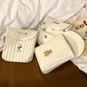 네로틴 휴대용 위생용품 보관 미니 퀄팅 파우치 수납용품