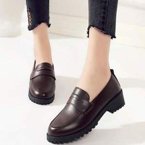 캐주얼로퍼 디자인 여자 가죽 플랫로퍼 2컬러 낮은굽