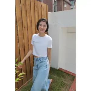 자라 ZARA 여성 엘라스틱 크롭 티셔츠 - 화이트322956