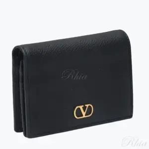 발렌티노 V 로고 시그니처 여성 반지갑 지갑 6W2P0AJ3SNP 0NO