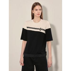 갤러리아 올리비아로렌 사선 배색 자수 티셔츠 VVCAS4F7361