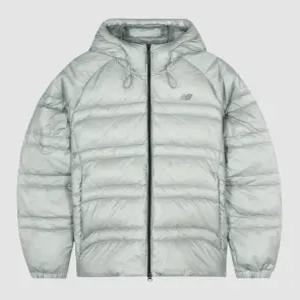 뉴발란스 플라잉77 슈퍼라이트 후드구스다운 유니 B1 NBNPF41973 16 19 58 80