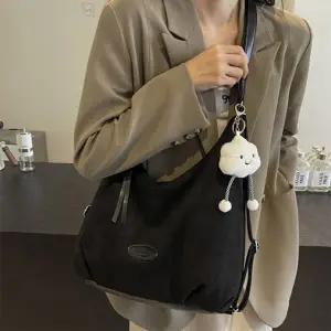 [다잇템] 여성 출근룩 어깨 개의 모임룩 세 레더 백팩 가을용 포켓