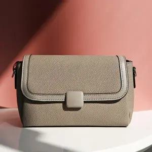 [아도라하우스]어반백 여성크로스백 가죽크로스백URB_W732