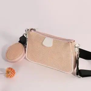 [아도라하우스]어반백 여성크로스백 미니크로스백URB_W674