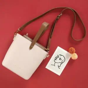 [아도라하우스]어반백 여성크로스백 여성 토트크로스URB_W708