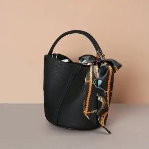 [아도라하우스]어반백 여성크로스백 가죽크로스백URB_W784