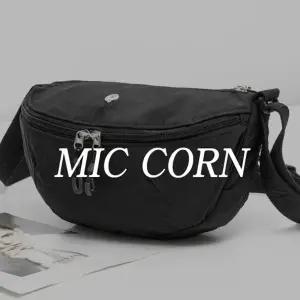 [아도라하우스]어반백 여성크로스백 캐주얼 데일리 여성 호보 반달 힙색 크로스백URB_W541