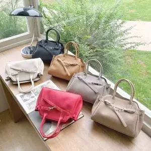 [아도라하우스]어반백 여성크로스백 여성 레더 토트 크로스백URB_W522