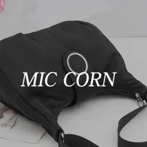 [아도라하우스]어반백 여성크로스백 미콘 캐주얼 생활방수 크로스백URB_W546