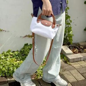 [아도라하우스]어반백 여성크로스백 미니 토트크로스URB_W638