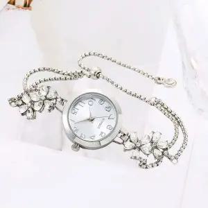 여성 손목시계 실버 클래식한 컬러 출근룩 심플한