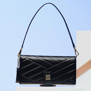 [닥스](강남점)DCHO3E410블랙 칼라일 패턴 골드 DD 다기종 핸드폰 케이스