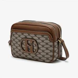 [헤지스](센텀시티점)[HAZZYS ACC] 그레이 컬러배색 가죽 크로스백 HIWA4E520G2