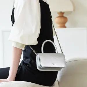 베리 체인스트랩 + 탑 핸들 아이폰 미니백 실버 AP12-4040-SI (기본스트랩 + 체