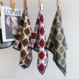 [기타][애슬릿] 여성 다이아 패턴 간절기 사각 미니 스카프