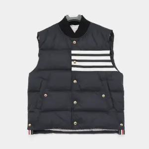 톰브라운 25FW 사선 스트라이프 패딩 조끼 남성 자켓 MVD017X 05411 415