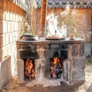 [경기/양평] 양평 아그니초시매 한옥스테이 (포레스트뷰(산)/가족/한옥/개별바베큐/공용수영장(실외)/커플/온돌/주차장/흡연구역(지정장소))