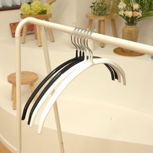 스틸 라운드옷걸이 어깨뿔방지 논슬립 철제 철재 옷걸이 1P