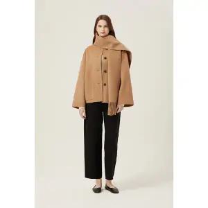 [롯데백화점]헬렌 카민스키 울캐시 머플러 하프 코트 WOOLCASH MUFFLER HALF COAT